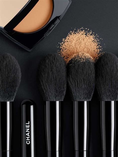 chanel foundation brush 8